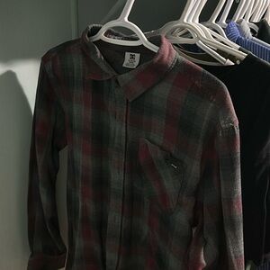 DC plaid long sleeve button up Size XL